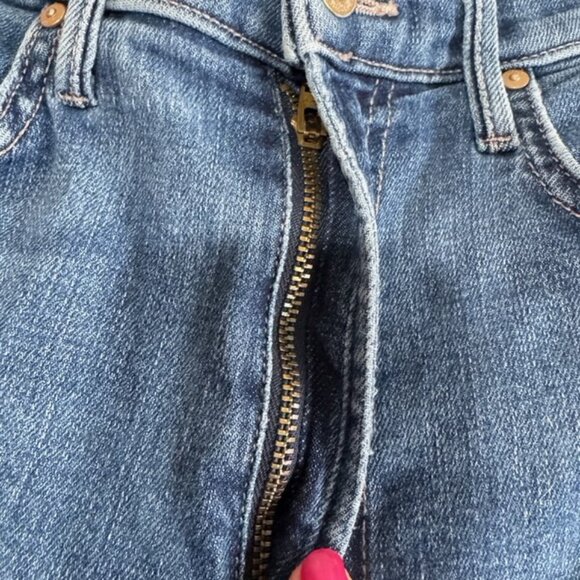 MOTHER The Insider Crop Step Fray Jeans in "Girl Crush" Sz. 27 DEFECTS - Picture 7 of 13